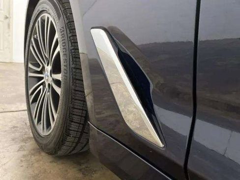 Used 2020 BMW 530i w/ Convenience Package image 97