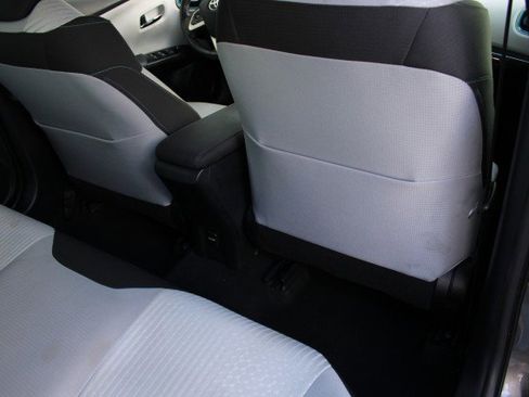 Used 2016 Toyota Prius Three image 15