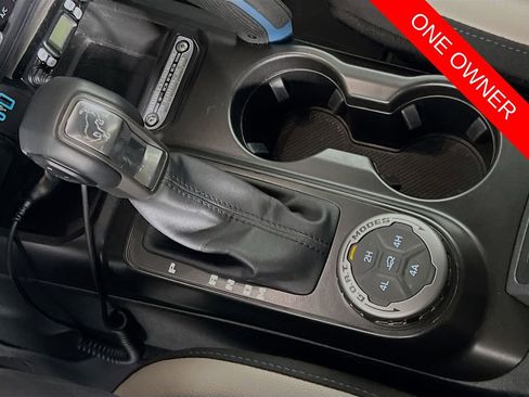 Used 2023 Ford Bronco Wildtrak image 17