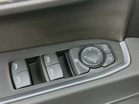 Used 2022 Chevrolet Silverado 1500 LT image 15