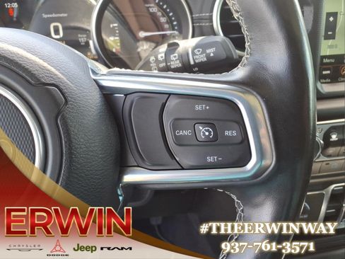 Used 2023 Jeep Wrangler Unlimited Sahara w/ Cold Weather Group AWD/4WD image 19