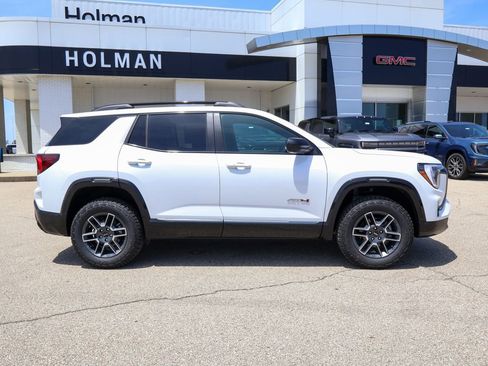 New 2026 GMC Terrain AT4 w/ Technology Package II AWD/4WD image 2