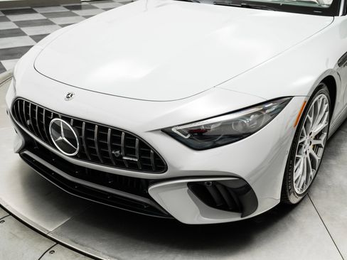 Used 2023 Mercedes-Benz SL 63 AMG AMG Roadster -Performance Line image 36