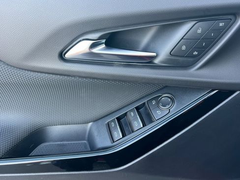 New 2026 Chevrolet Equinox RS w/ Convenience Package III image 8