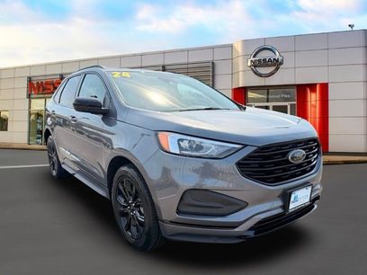 Used 2024 Ford Edge SE w/ Black Appearance Package