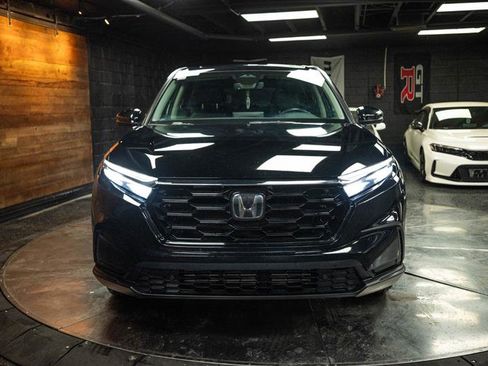 Used 2023 Honda CR-V EX-L image 4