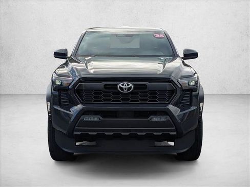 Used 2025 Toyota Tacoma TRD Off-Road image 2