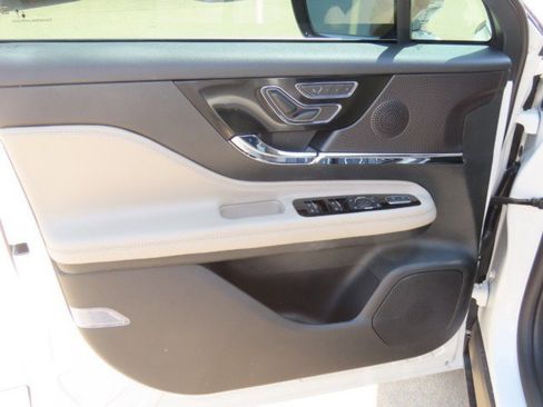 Certified 2026 Lincoln Corsair Premiere FWD image 21