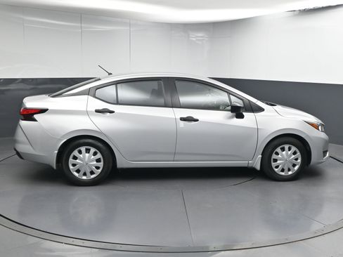 Certified 2024 Nissan Versa S w/ Trunk Package image 9