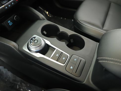 Used 2021 Ford Escape SEL image 17