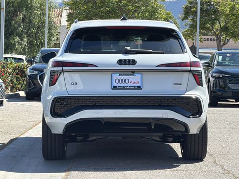 New 2026 Audi Q3 quattro 2.0T AWD/4WD image 5