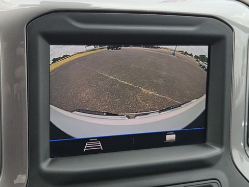 Used 2021 GMC Sierra 3500 4x4 Crew Cab w/ Convenience Package image 4