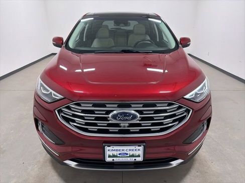 Used 2019 Ford Edge Titanium w/ Equipment Group 301A AWD/4WD image 2