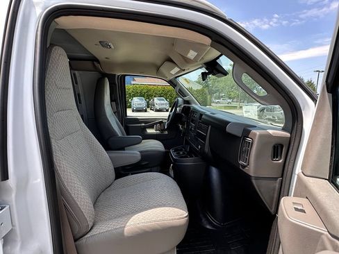 New 2026 GMC Savana 3500 Extended w/ Driver Convenience Package RWD image 11