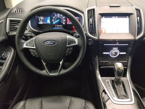 Used 2017 Ford Edge Titanium w/ Technology Package image 22