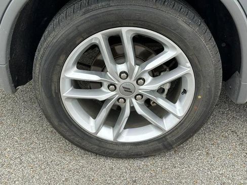 Used 2023 Dodge Durango GT image 7