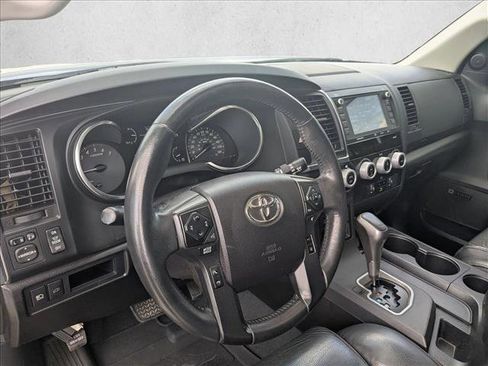 Used 2019 Toyota Tundra SR5 w/ SR5 Upgrade Package RWD image 10