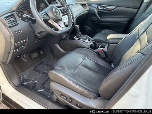 Used 2019 Nissan Rogue SL image 19