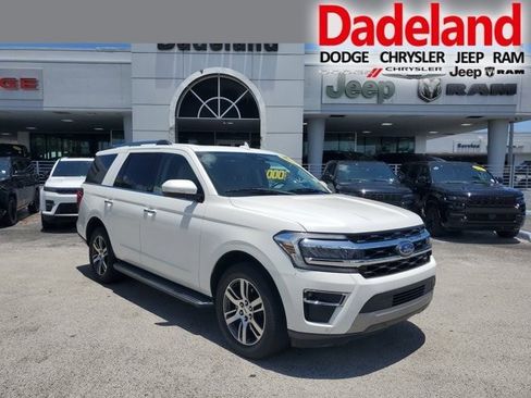 Used 2022 Ford Expedition Limited RWD image 1