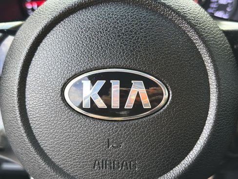 Used 2020 Kia Soul GT-Line w/ GT 2.0L Power Sunroof Package image 23