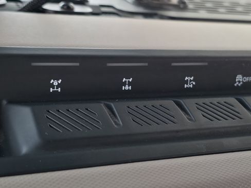 Used 2022 Ford Bronco Wildtrak image 31