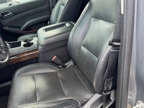 Used 2019 Chevrolet Tahoe LS RWD image 15