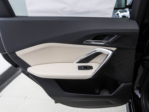 Used 2025 BMW X1 xDrive28i w/ Convenience Package image 18