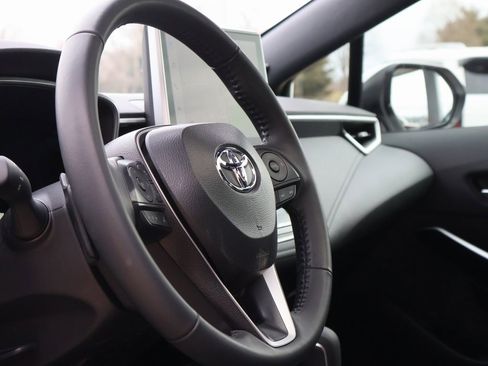 Used 2025 Toyota Corolla XSE image 25