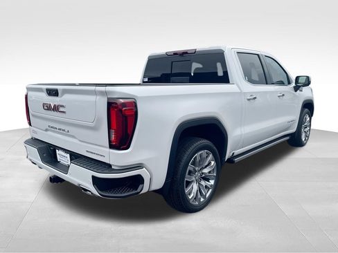 Used 2024 GMC Sierra 1500 Denali w/ Denali Reserve Package AWD/4WD image 8