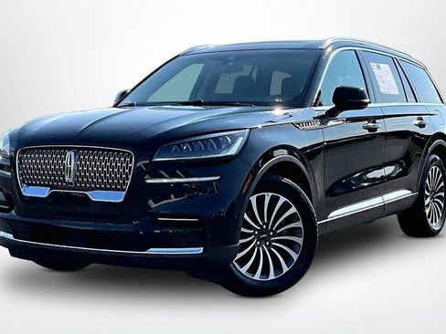 Used 2024 Lincoln Aviator Reserve AWD/4WD image 3