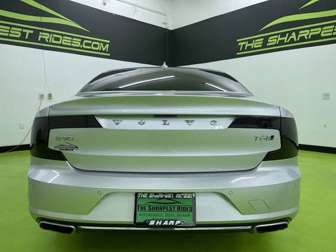 Used 2020 Volvo S90 T6 R-Design image 8