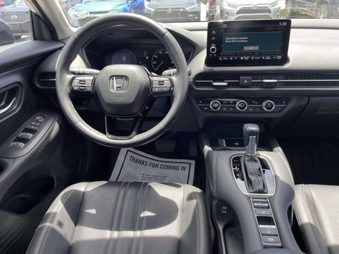 Used 2024 Honda HR-V EX-L image 2