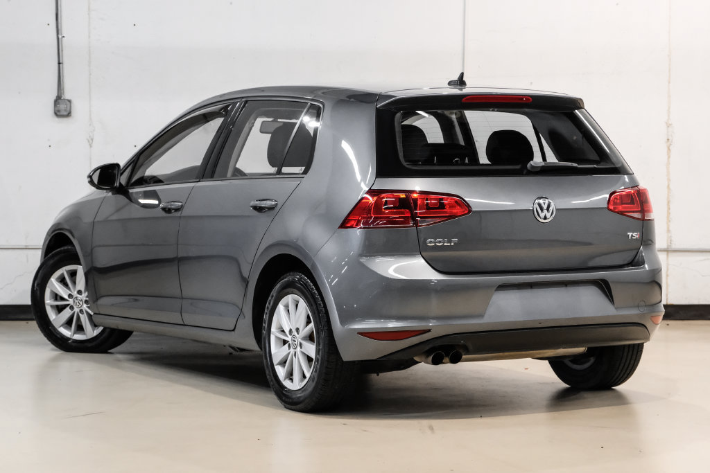 Used 2015 Volkswagen Golf S FWD image 10