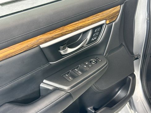 Used 2017 Honda CR-V Touring image 19