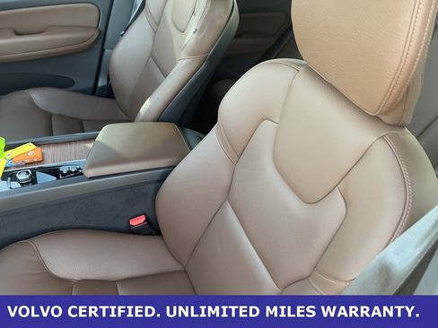 Certified 2023 Volvo XC60 B5 Plus w/ Protection Package Premier image 30