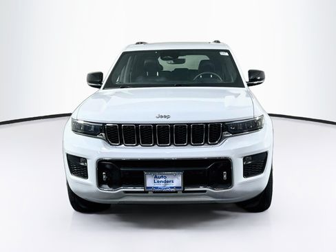 Used 2023 Jeep Grand Cherokee Overland AWD/4WD image 2
