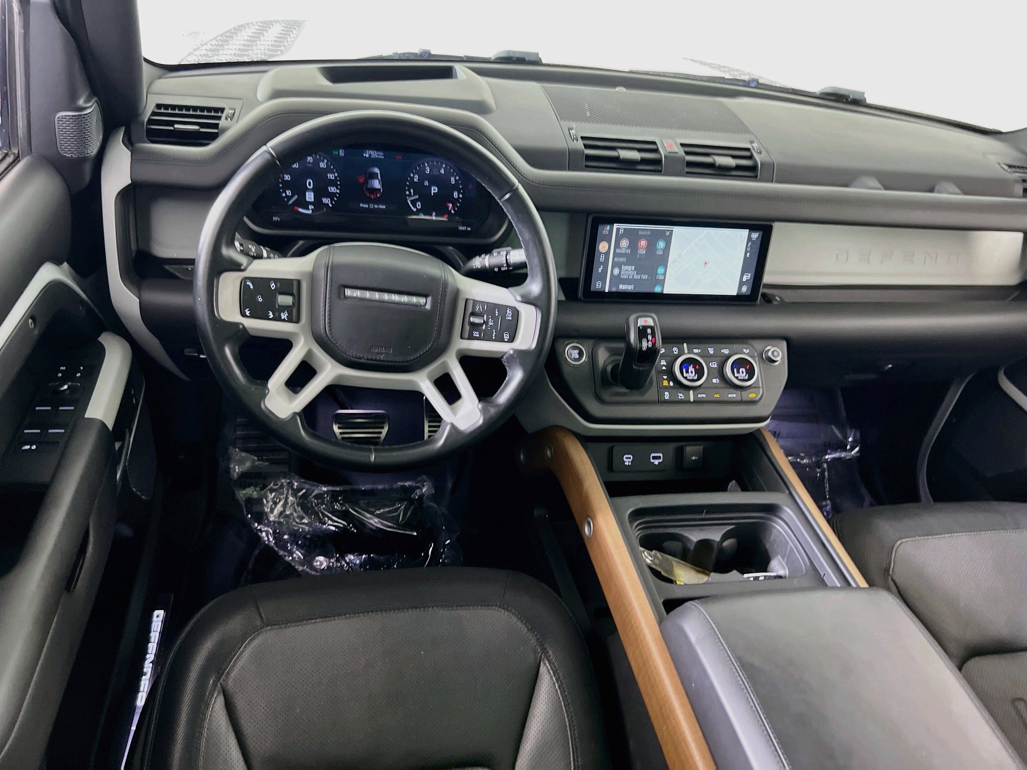 Used 2021 Land Rover Defender 110 X-Dynamic HSE AWD/4WD image 23