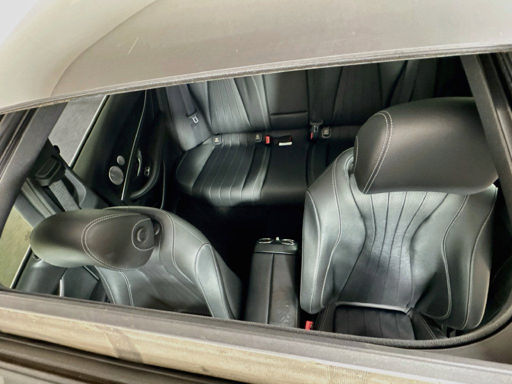 Used 2018 Mercedes-Benz E 300 image 25