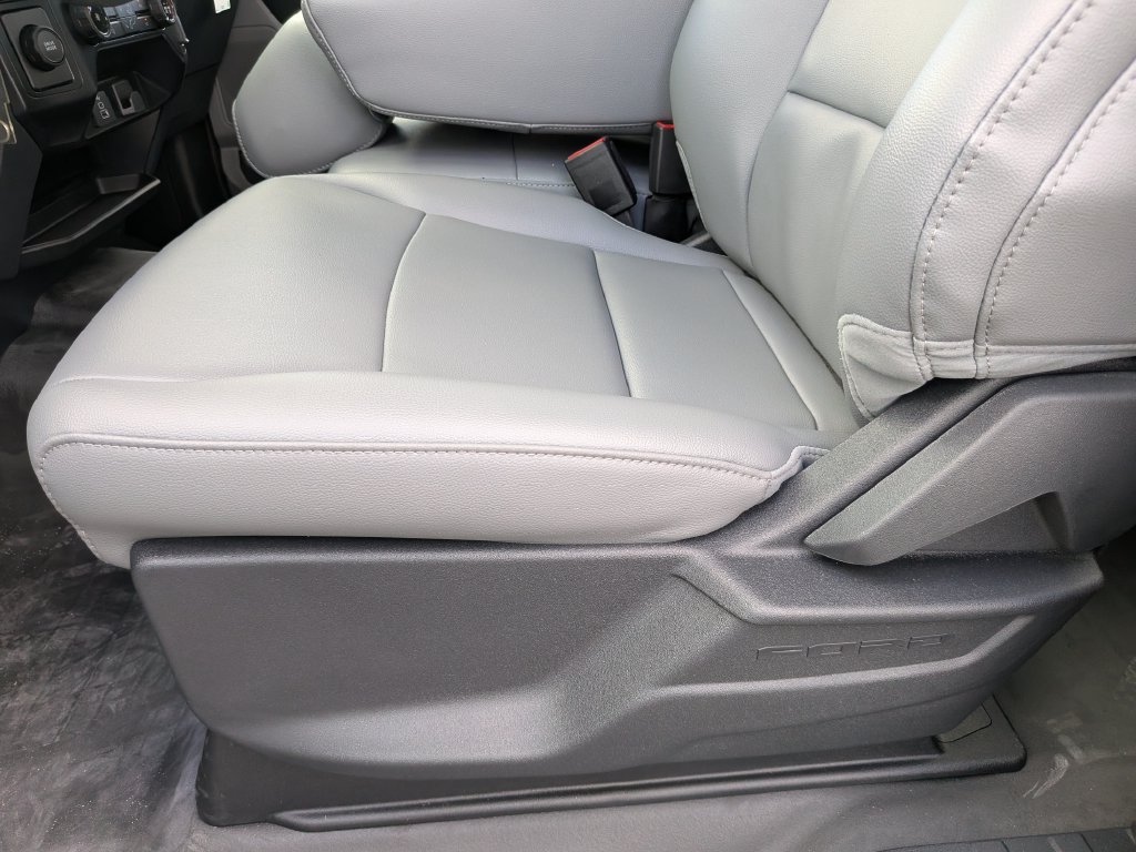 New 2026 Ford F150 XL RWD image 19