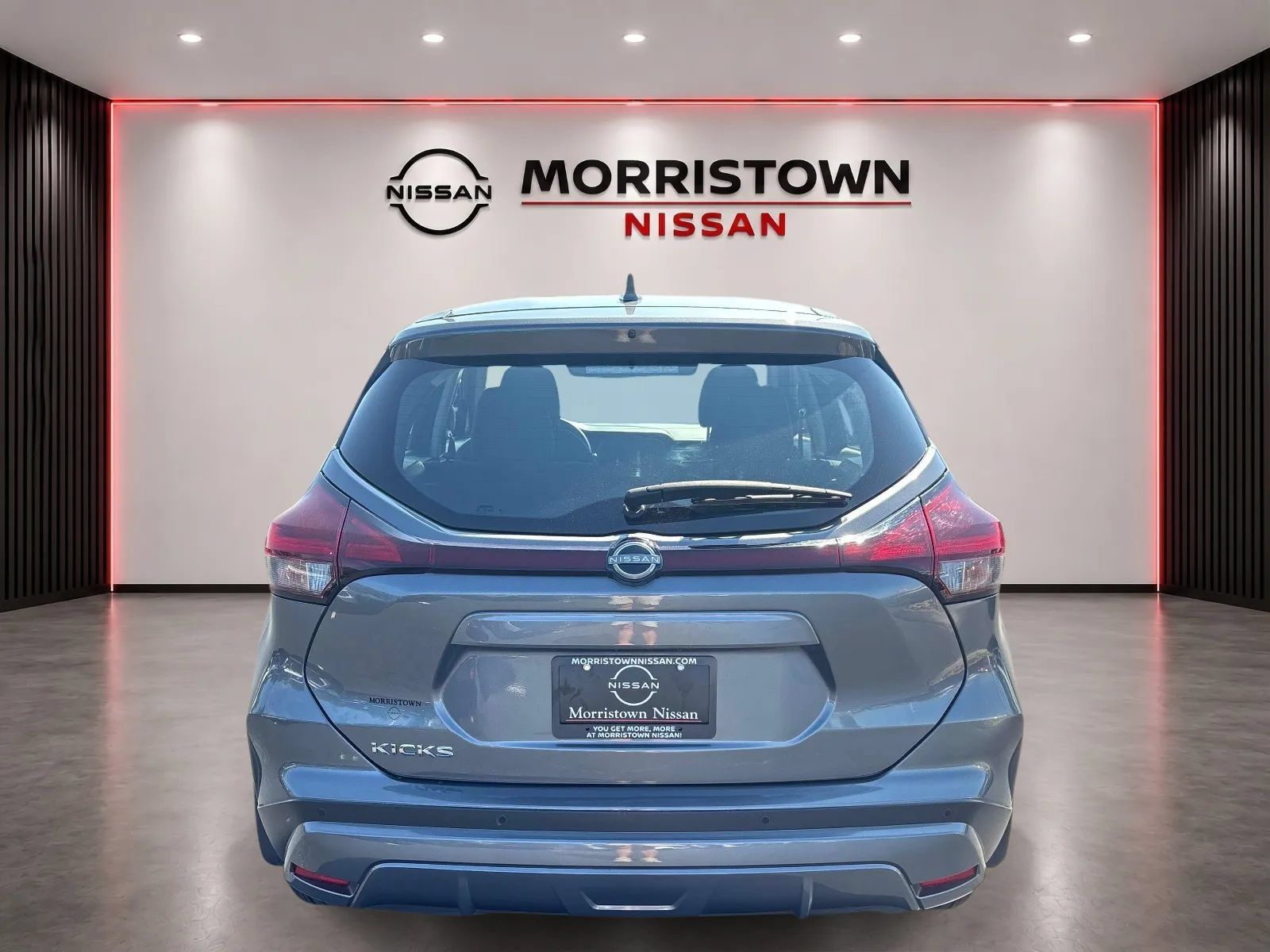 Used 2024 Nissan Kicks S FWD image 4