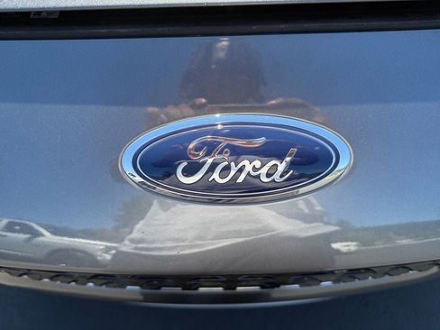 Used 2021 Ford Escape Titanium AWD/4WD image 34
