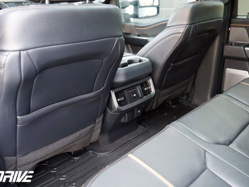 Used 2024 Ford F350 Platinum image 40