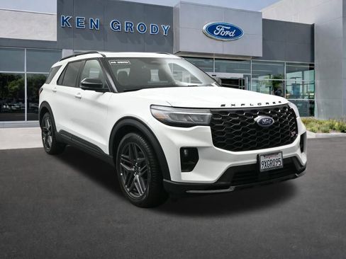New 2026 Ford Explorer ST w/ Sun And Sound Package image 1