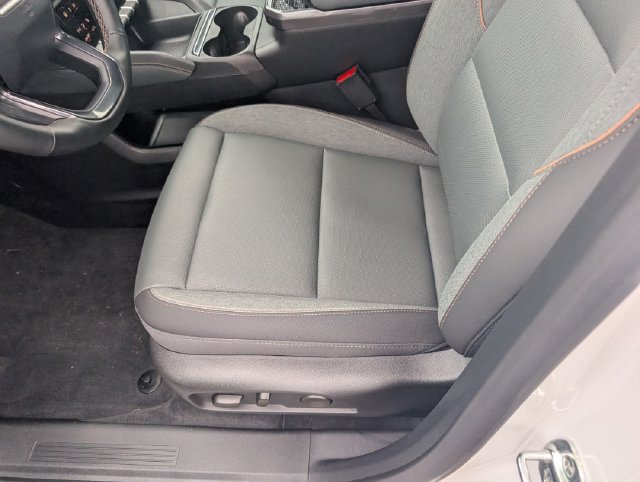 New 2026 GMC Terrain AT4 AWD/4WD image 21