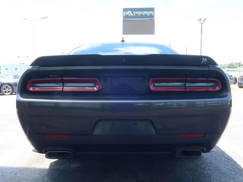 Used 2020 Dodge Challenger R/T Scat Pack RWD image 9