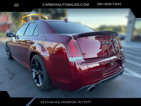 Used 2023 Chrysler 300 C RWD image 3