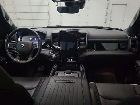 Used 2025 RAM 1500 Limited w/ Body Color Bumper Group image 15