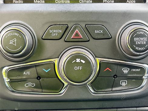 Used 2013 RAM 2500 Big Horn image 16