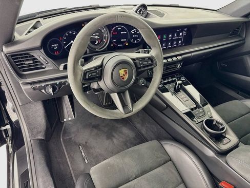 Certified 2024 Porsche 911 Carrera GTS RWD image 4