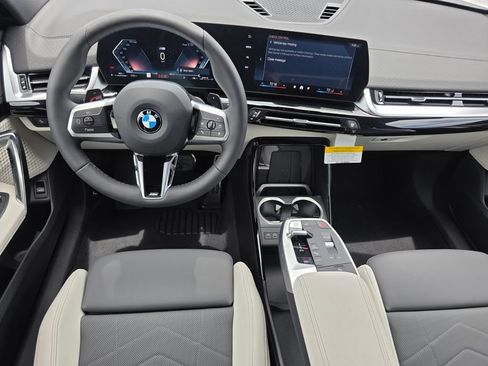 New 2026 BMW X2 xDrive28i w/ M Sport Package AWD/4WD image 11